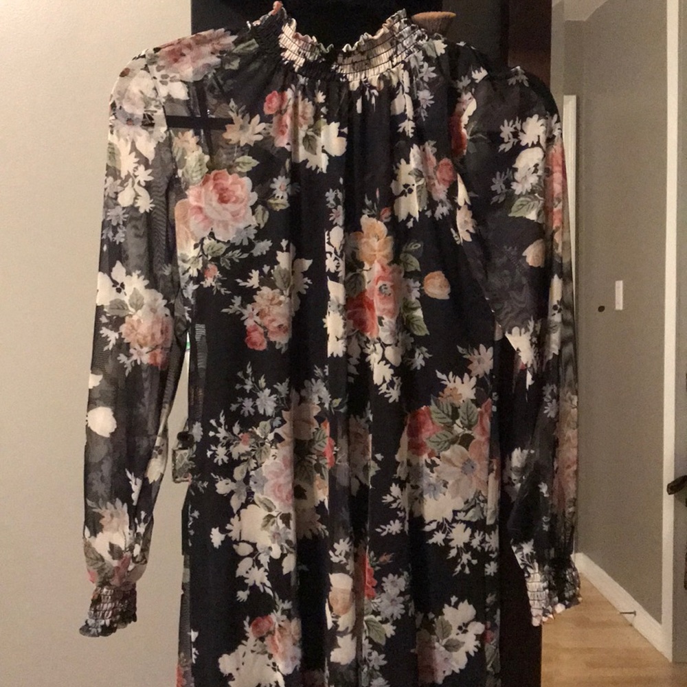 Floral mesh shift dress